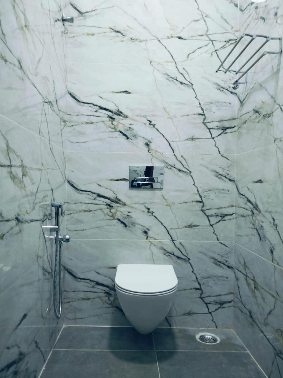 Uj Pallazzio - Business Class Luxury Hotel ติรุวันนามาลัย ภายนอก รูปภาพ